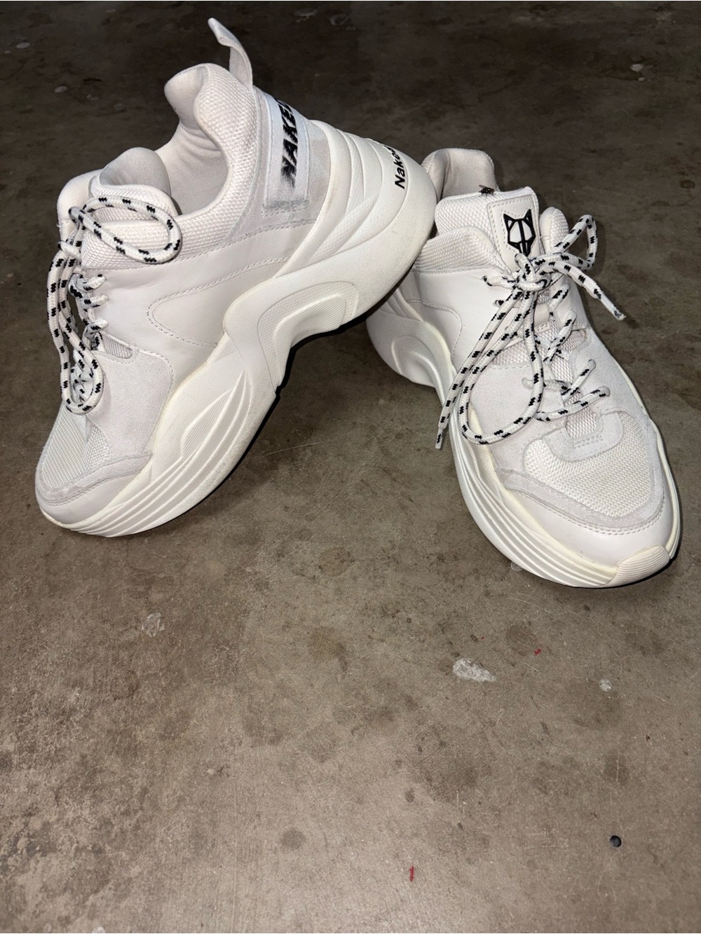 Naked Wolfe Track Sneakers White Chunky Platform Low Top Shoes Womens Size 9